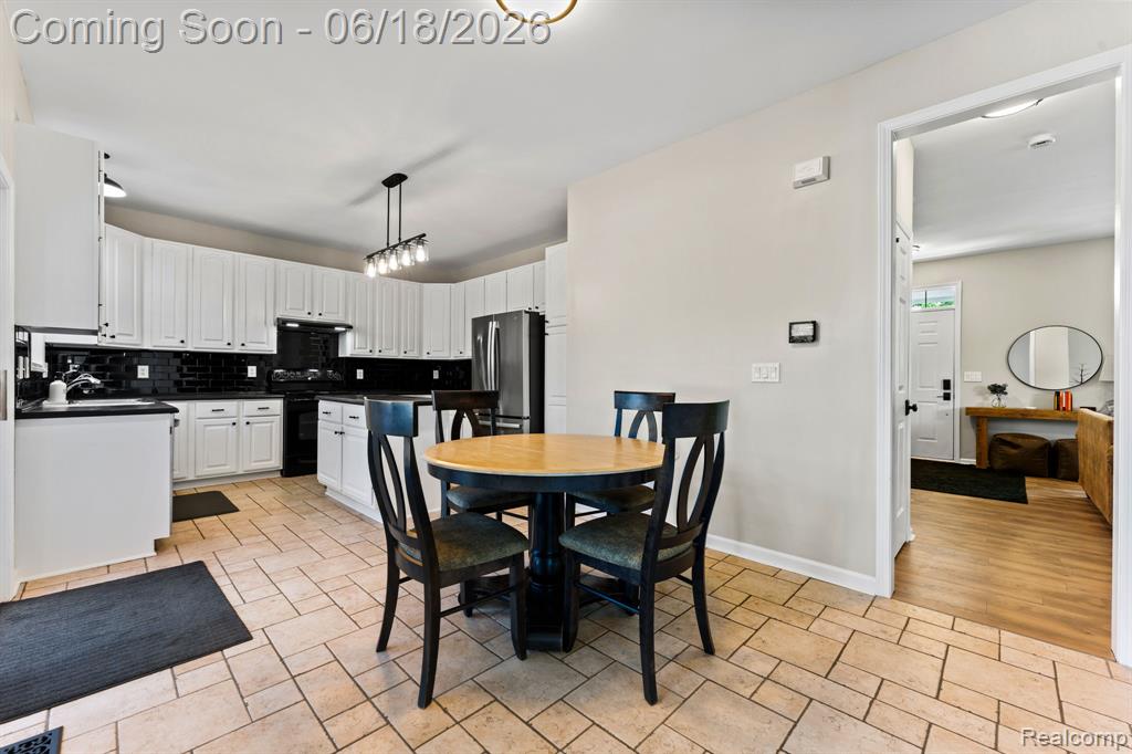 43126 Alcott Circle, Novi, MI 48377 — Photo 25