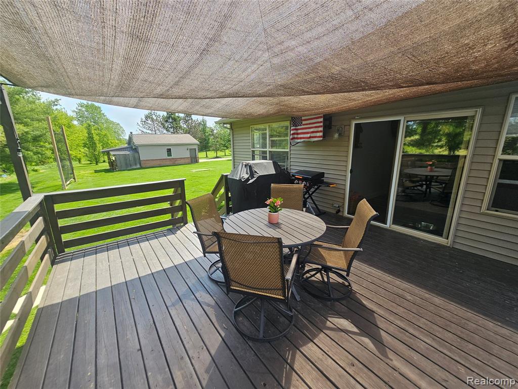 10331 Pine Valley Drive, Grand Blanc, MI 48439 — Photo 30