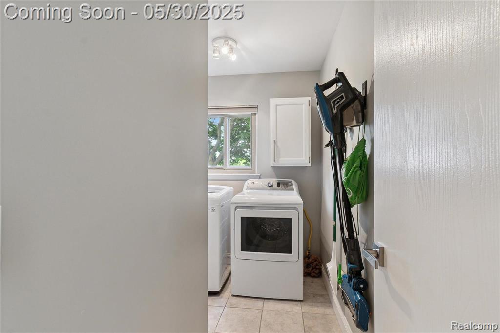 45127 Fair Oaks Drive, Canton, MI 48187 — Photo 35