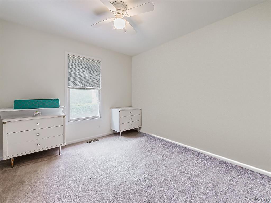 1394 MIDDLEWOOD Drive, Saline, MI 48176 — Photo 23