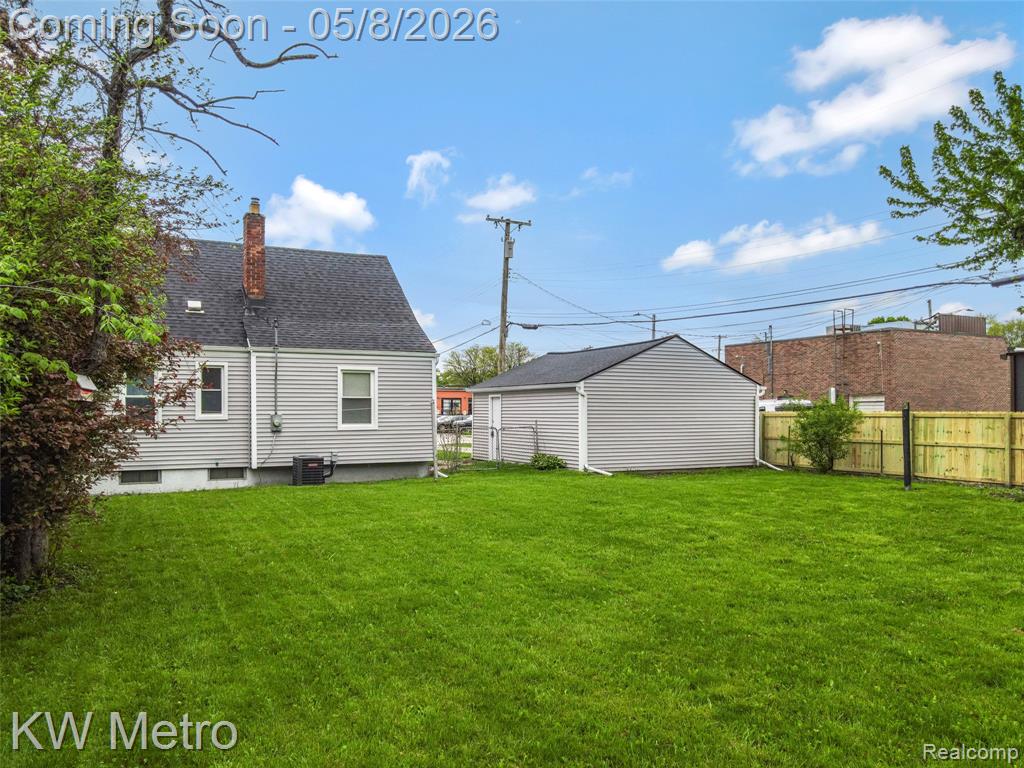 13631 Kingston Street, Oak Park, MI 48237 — Photo 22