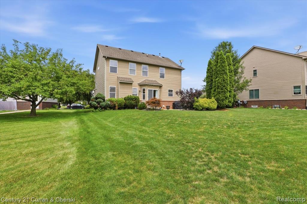23537 Crescent Ridge Drive, New Boston, MI 48164 — Photo 5