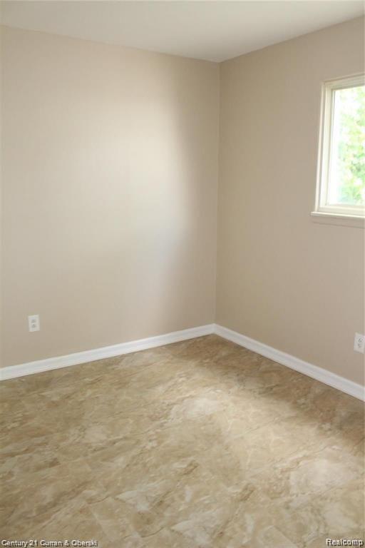 6198 MAYBURN Street, Dearborn Heights, MI, 48127