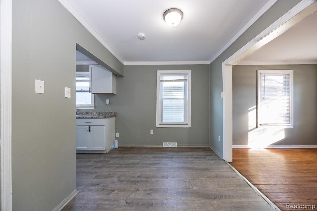 128 W Muir Avenue, Hazel Park, MI 48030 — Photo 10
