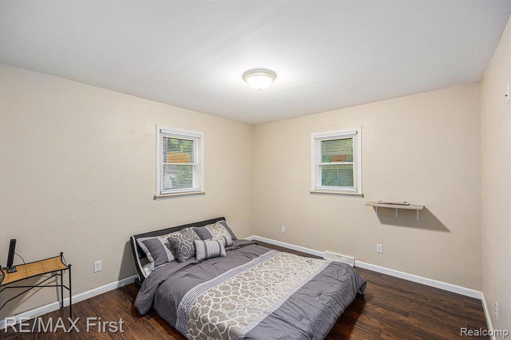 4010 PARKER Road, Fort Gratiot, MI 48059 — Photo 17