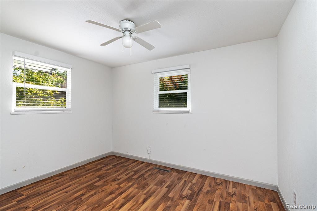 631 Cathay Street, Saginaw, MI 48601 — Photo 10