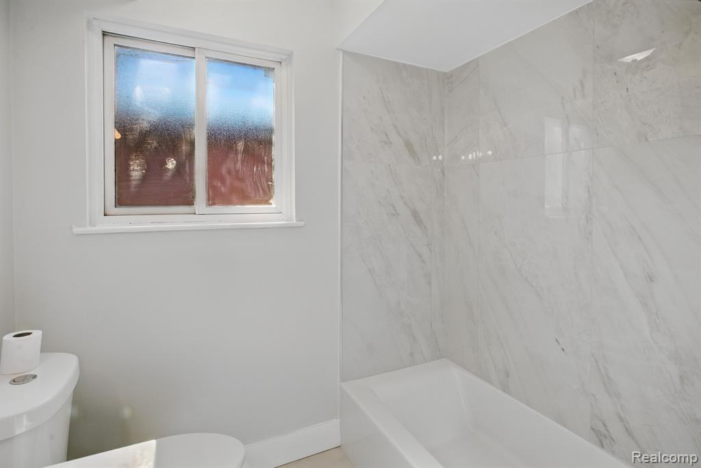 5028 LINDA Street, Warren, MI 48092 — Photo 18