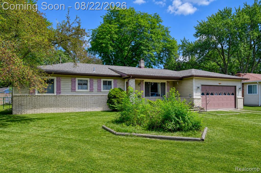 2388 Woodlawn Street, Wolverine Lake, MI 48390