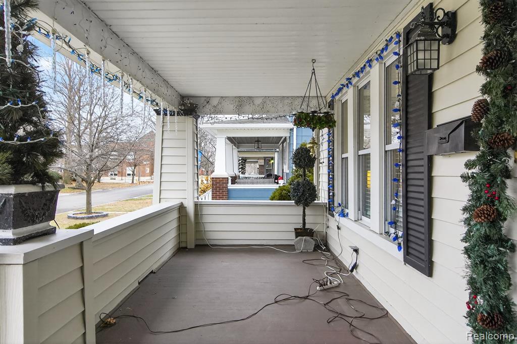 447 Maple Street, Wyandotte, MI 48192 — Photo 7