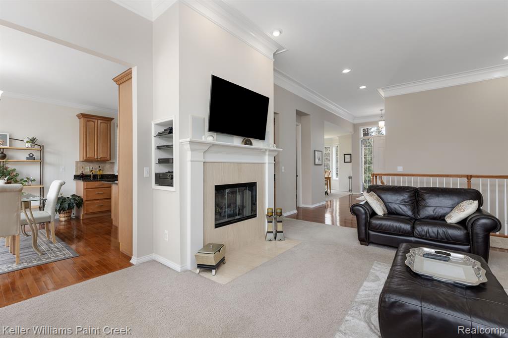 5504 Eagleview Court, Clarkston, MI 48348 — Photo 7