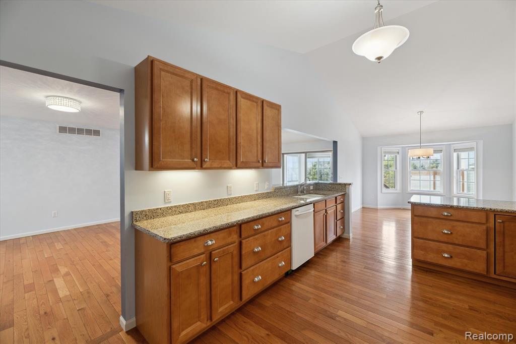6062 GREEN ASH Drive, 36, Brighton, MI 48116 — Photo 18