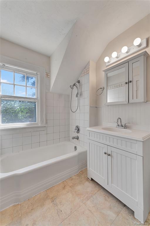 652 Bentley Drive, Monroe, MI 48162 — Photo 37