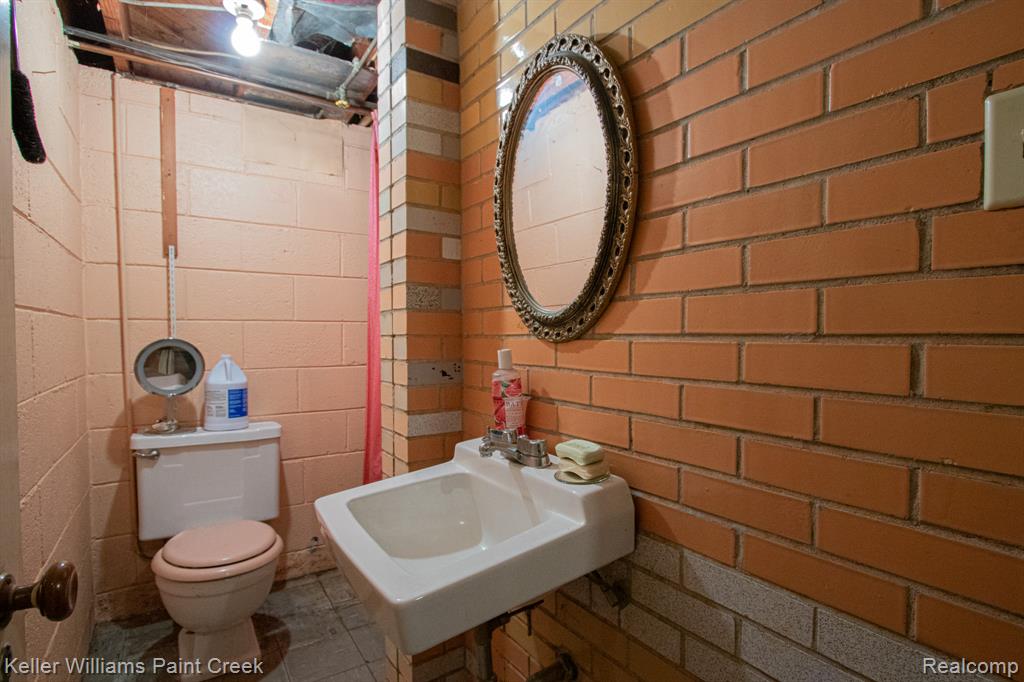 4926 E 12 Mile Road, Warren, MI 48092 — Photo 26