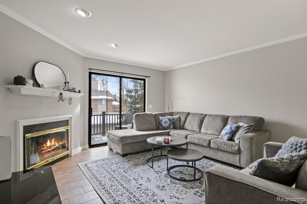 11863 SYCAMORE Drive, Plymouth, MI 48170 — Photo 16