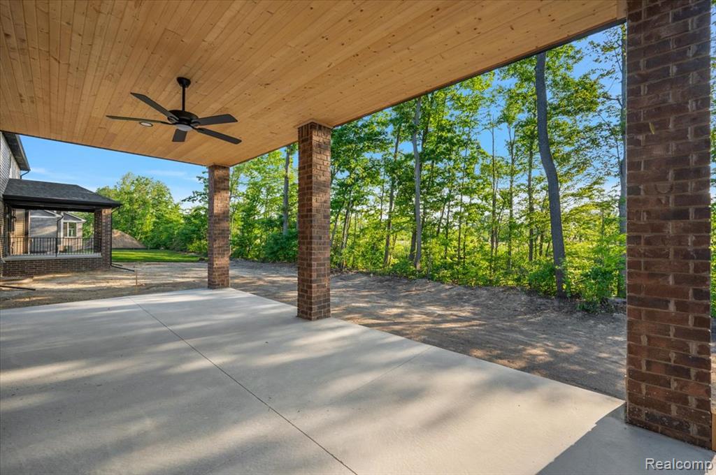 50759 TIMBERSTONE Drive, Macomb, MI 48042 — Photo 13