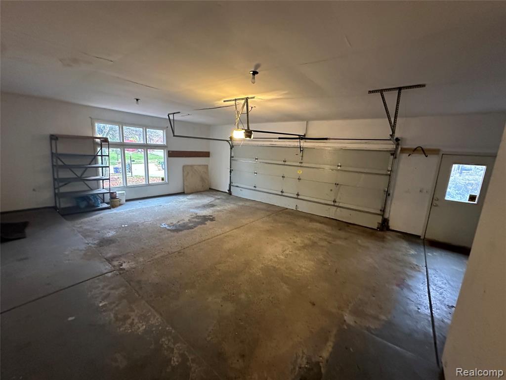 6473 Red Oak Drive, Troy, MI 48098 — Photo 36