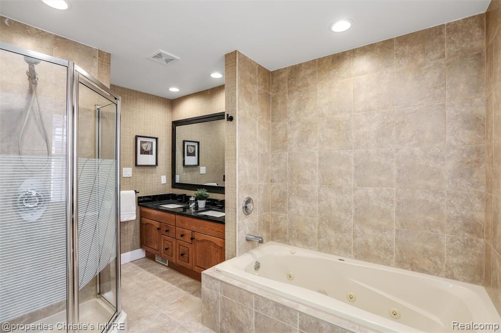 1757 TOWNSEND Street, Detroit, MI 48214 — Photo 26