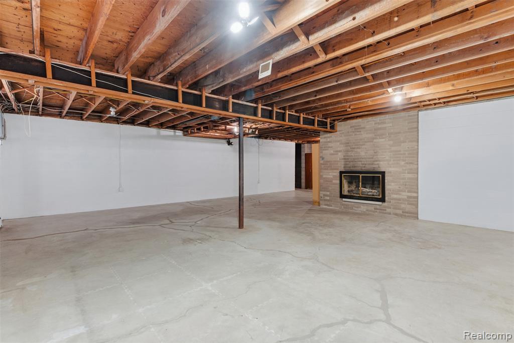 7476 Torrey Road, Swartz Creek, MI 48473 — Photo 25
