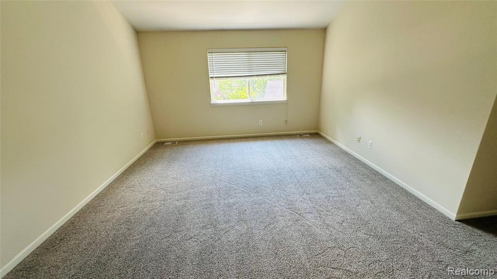 815 CALGARY Street, Auburn Hills, MI 48326 — Photo 27
