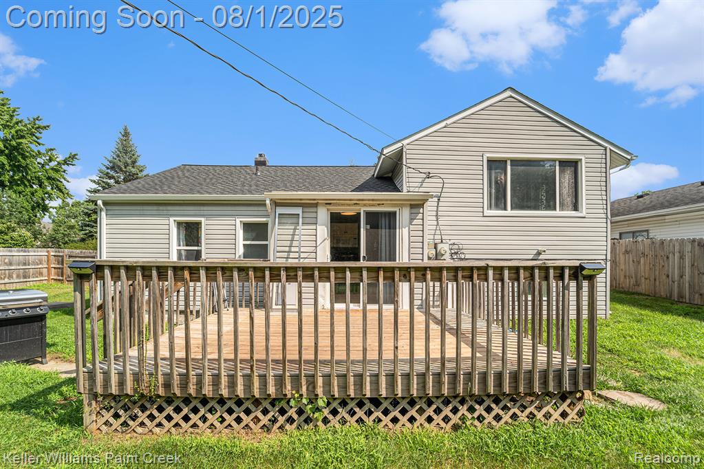 4135 Fenmore Avenue, Waterford, MI 48328 — Photo 22