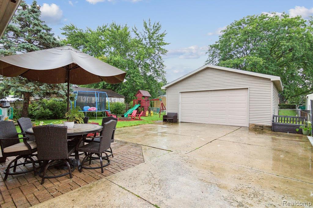 41551 HAMLIN Street, Belleville, MI 48111 — Photo 36