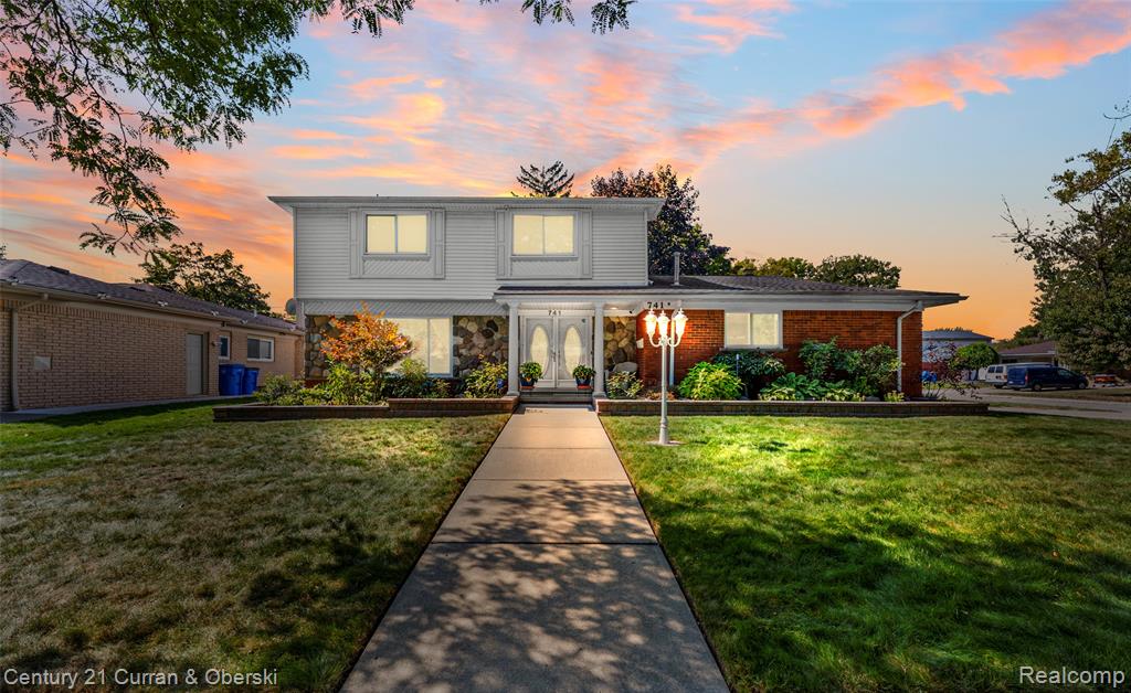741 Berwyn Street, Dearborn Heights, MI 48127 — Photo 2