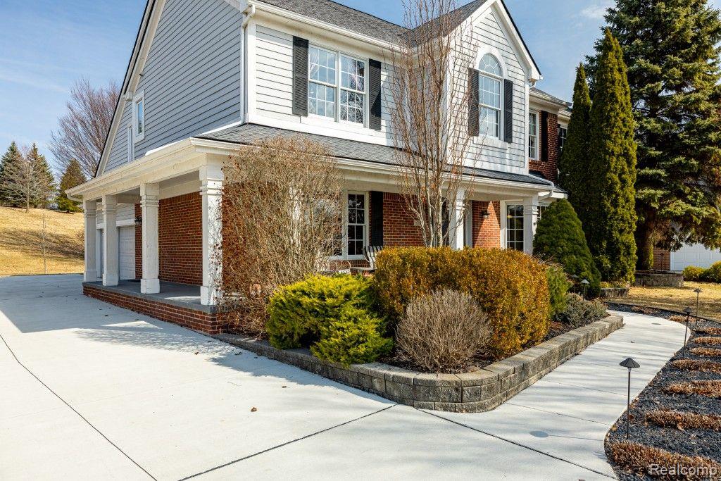 50988 W HILLS Drive, Plymouth, MI 48170 — Photo 41