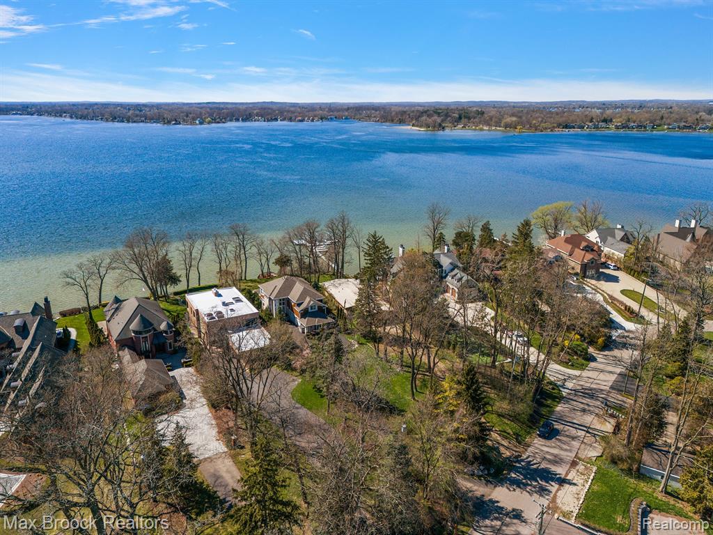 3549 WARDS POINT Drive, Orchard Lake Village, MI 48324 — Photo 10