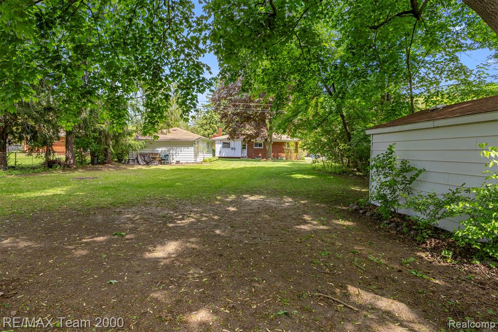 27143 Westland Road, Redford, MI 48240 — Photo 37