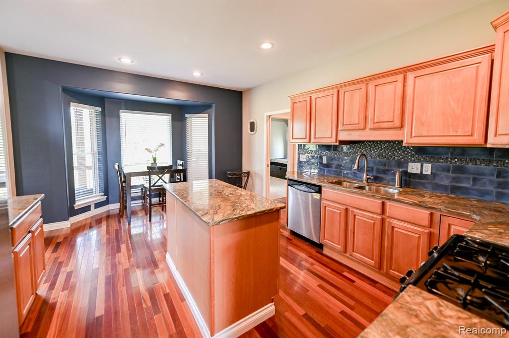 7396 Elms Road, Swartz Creek, MI 48473 — Photo 10