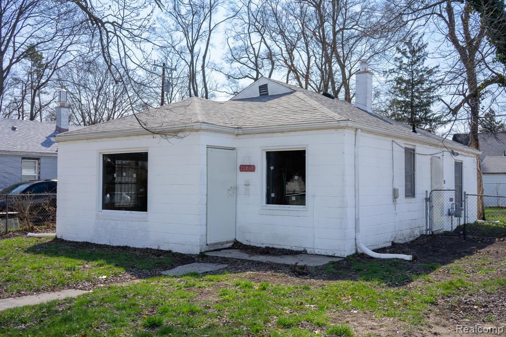 20255 Santa Rosa Drive - Photo 3