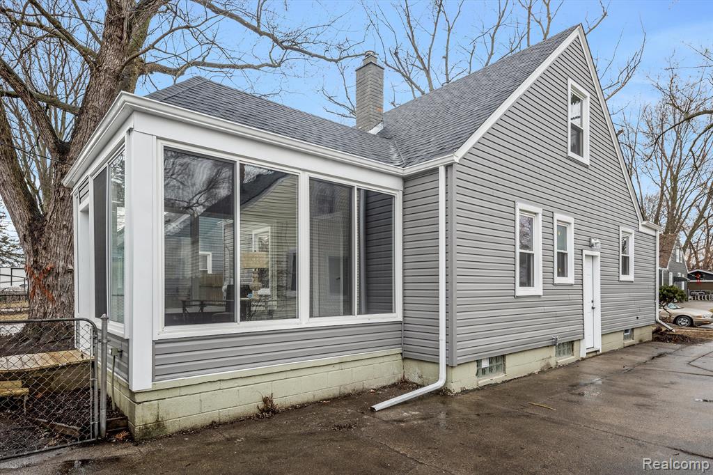 566 E BAKER Avenue, Clawson, MI — Photo 25