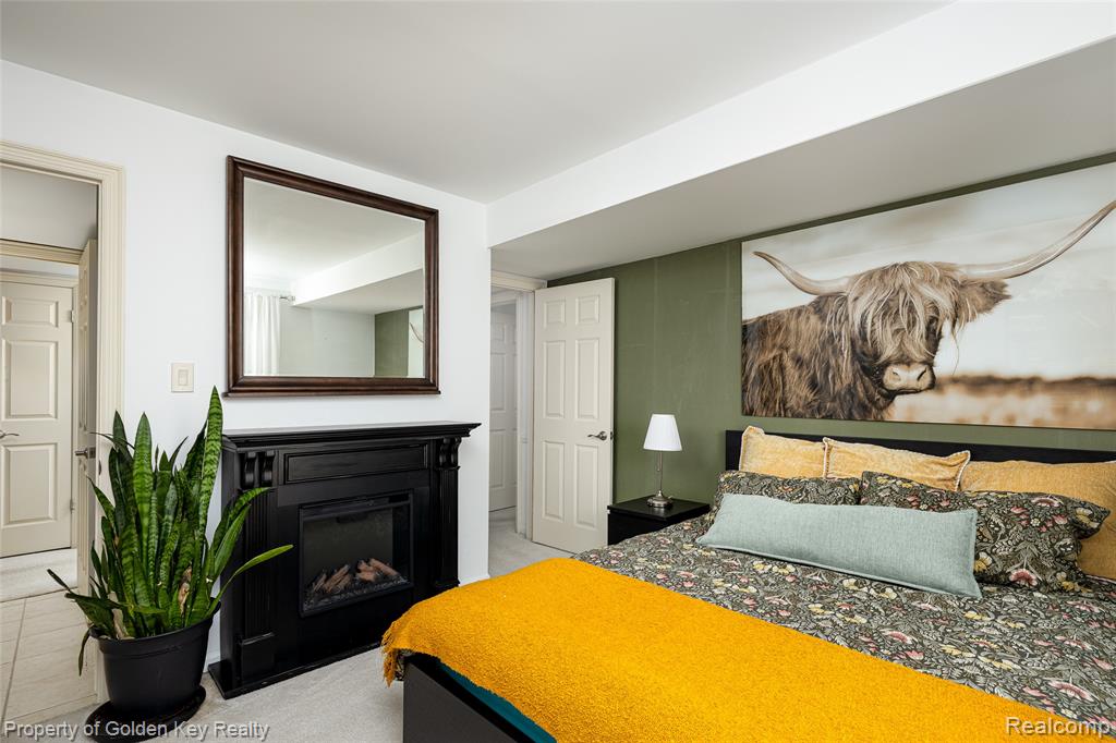 19710 W Thirteen Mile Road, 102, Beverly Hills, MI 48025 — Photo 16