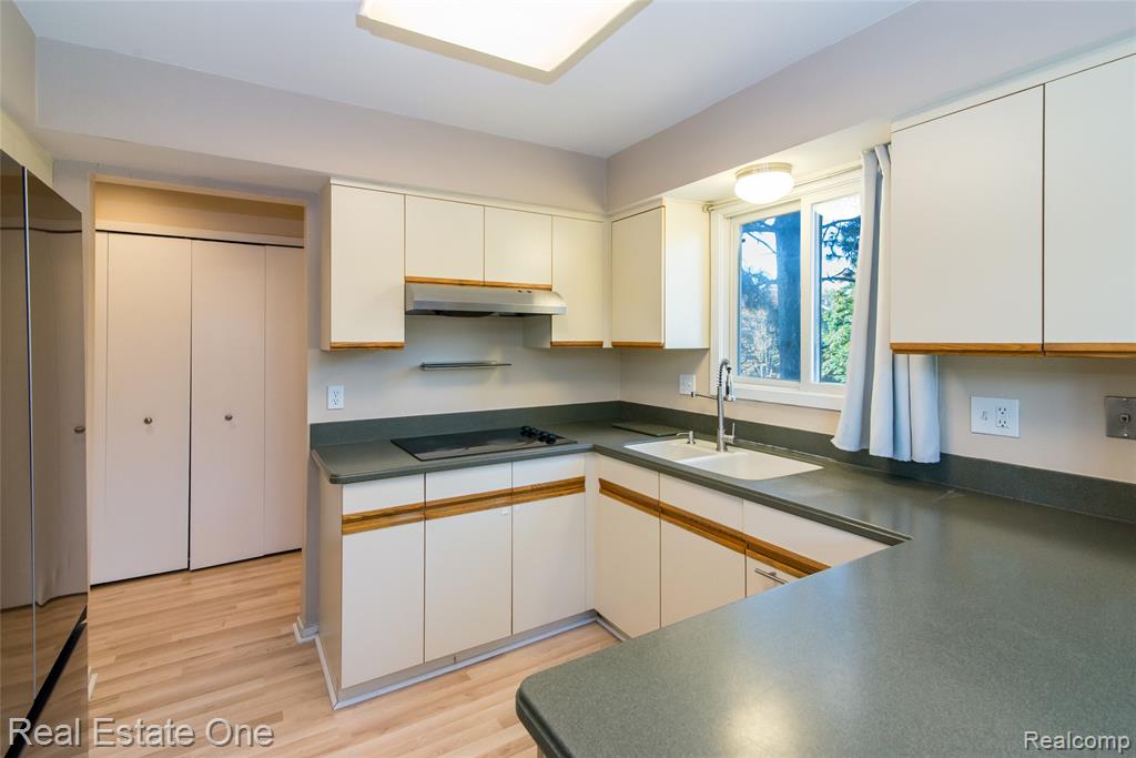 4161 Breckenridge Drive, West Bloomfield, MI — Photo 18