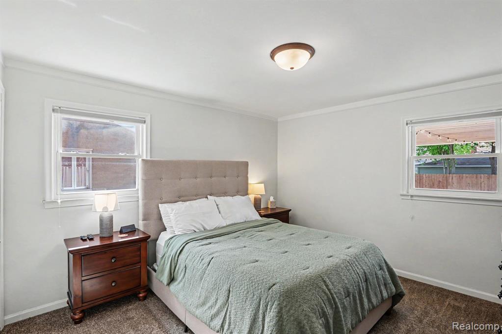 332 E Parker Avenue, Madison Heights, MI 48071 — Photo 9