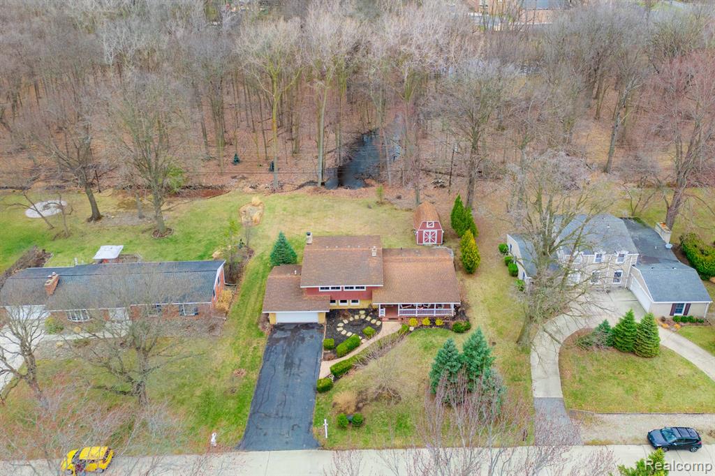 8064 WOOD Drive, Grosse Ile, MI 48138 — Photo 26