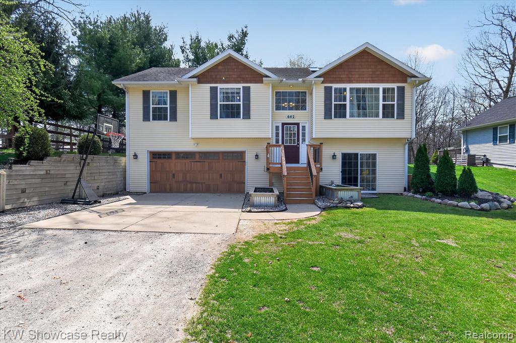 662 Tierney Avenue, Highland, MI 48356 — Photo 3