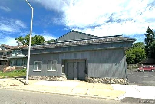 358 W Huron Street, Pontiac, MI 48341