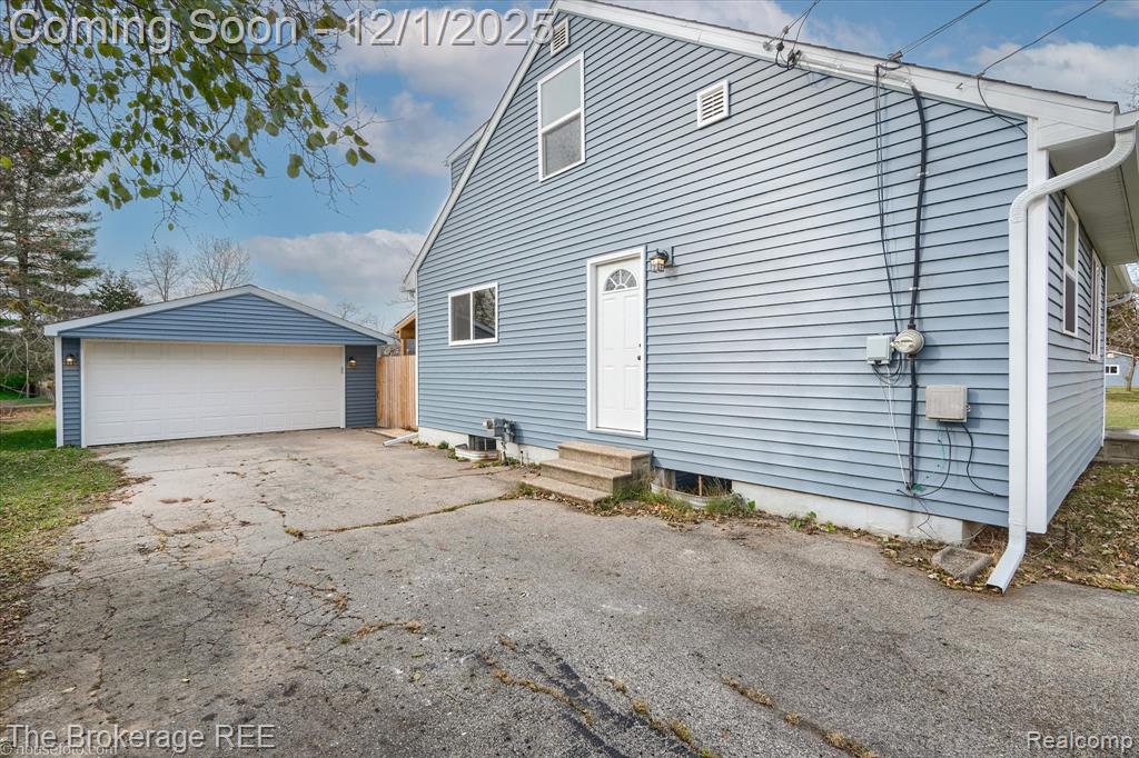 913 Moore Street, Davison, MI 48423 — Photo 3