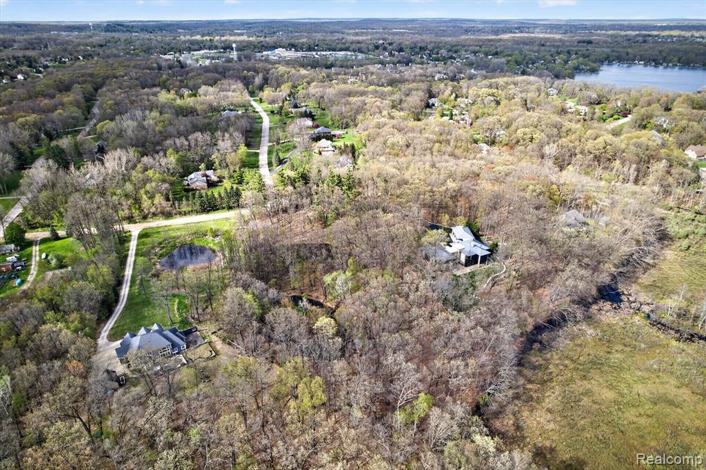 6944 Cooley Lake Road, White Lake, MI 48383 — Photo 13