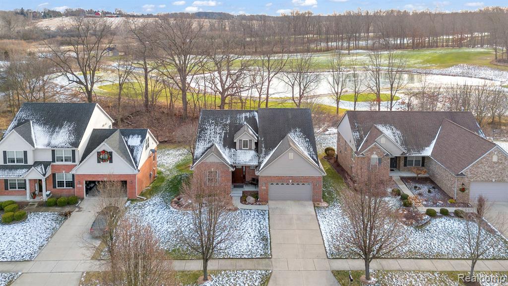 620 FAIRWAYS Lane, Chelsea, MI 48118 — Photo 41