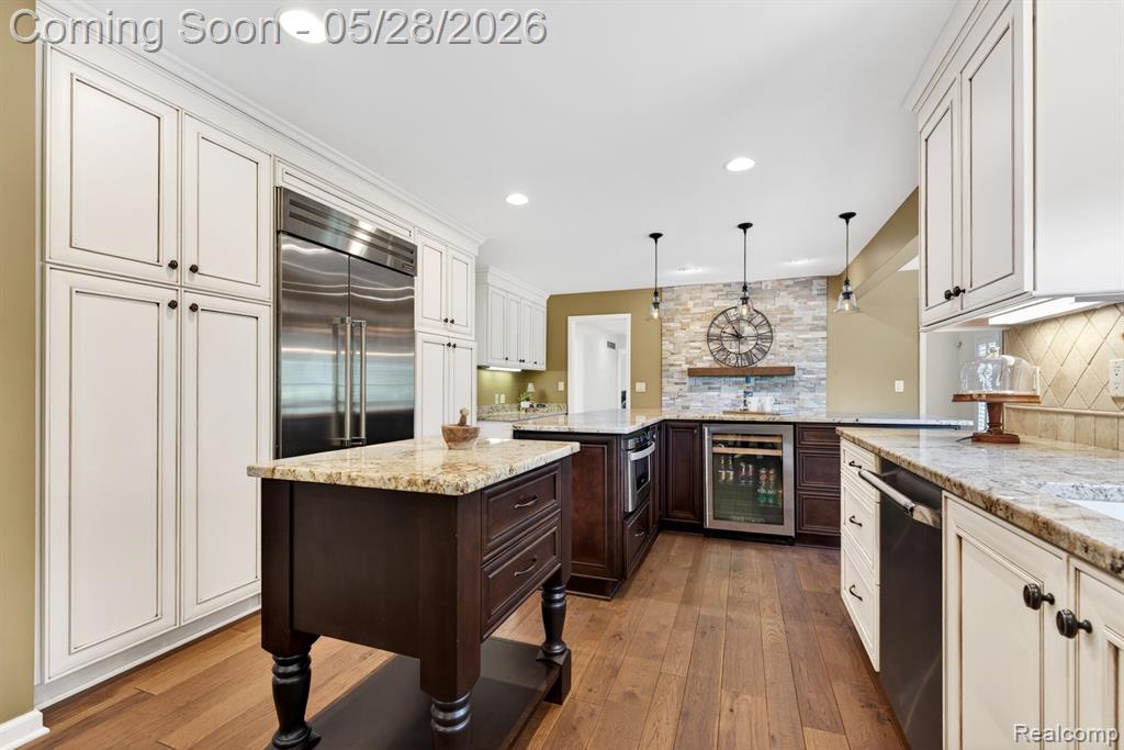 337 Country Club Court, Canton, MI 48188 — Photo 14