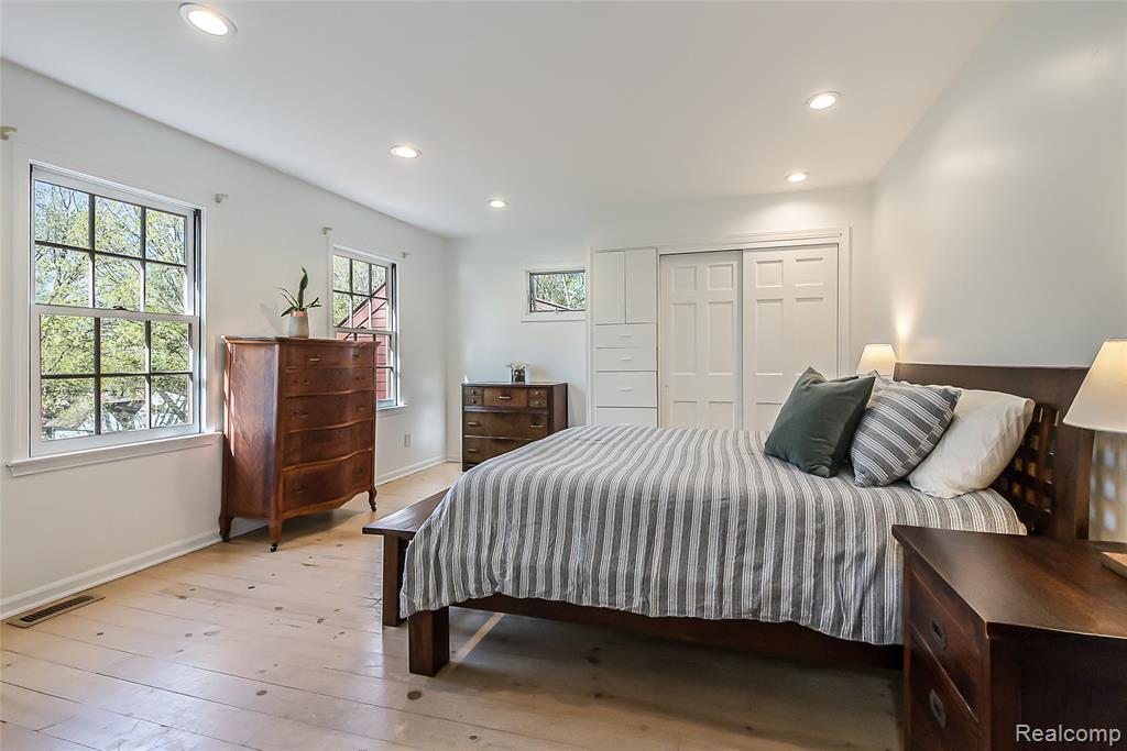 2694 WAYSIDE Drive, Ann Arbor, MI 48103 — Photo 48