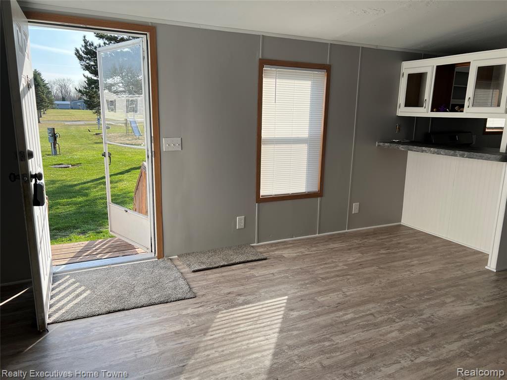 4101 Mapleview Court E, Brown, MI 48428 — Photo 8