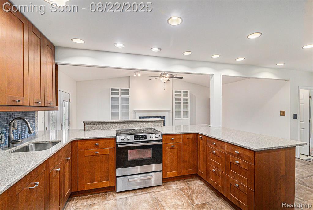42412 Somerset Court, Canton, MI 48187 — Photo 9