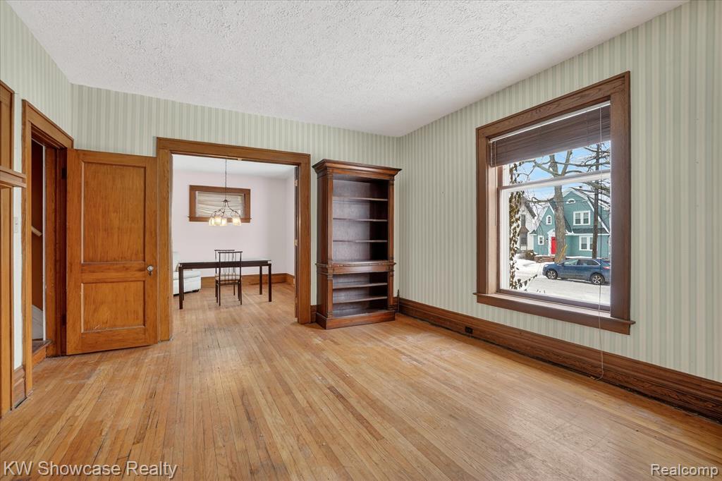 733 N Walnut Street, Lansing, MI 48906 — Photo 10