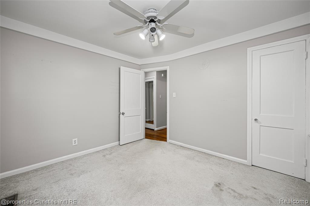 715 N Blair Avenue, Royal Oak, MI 48067 — Photo 27