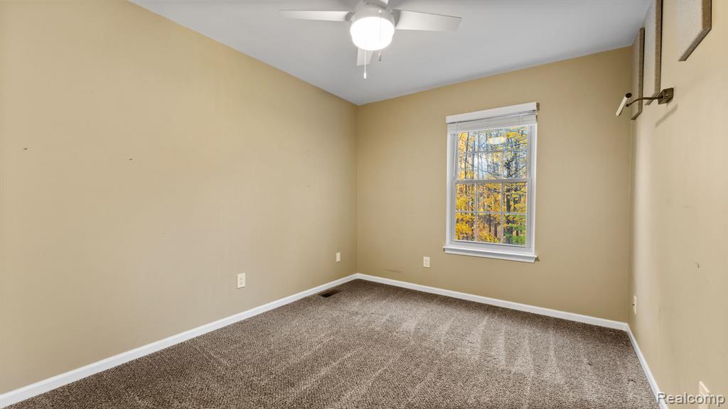 41784 WHITE TAIL Lane, Canton, MI 48188 — Photo 31