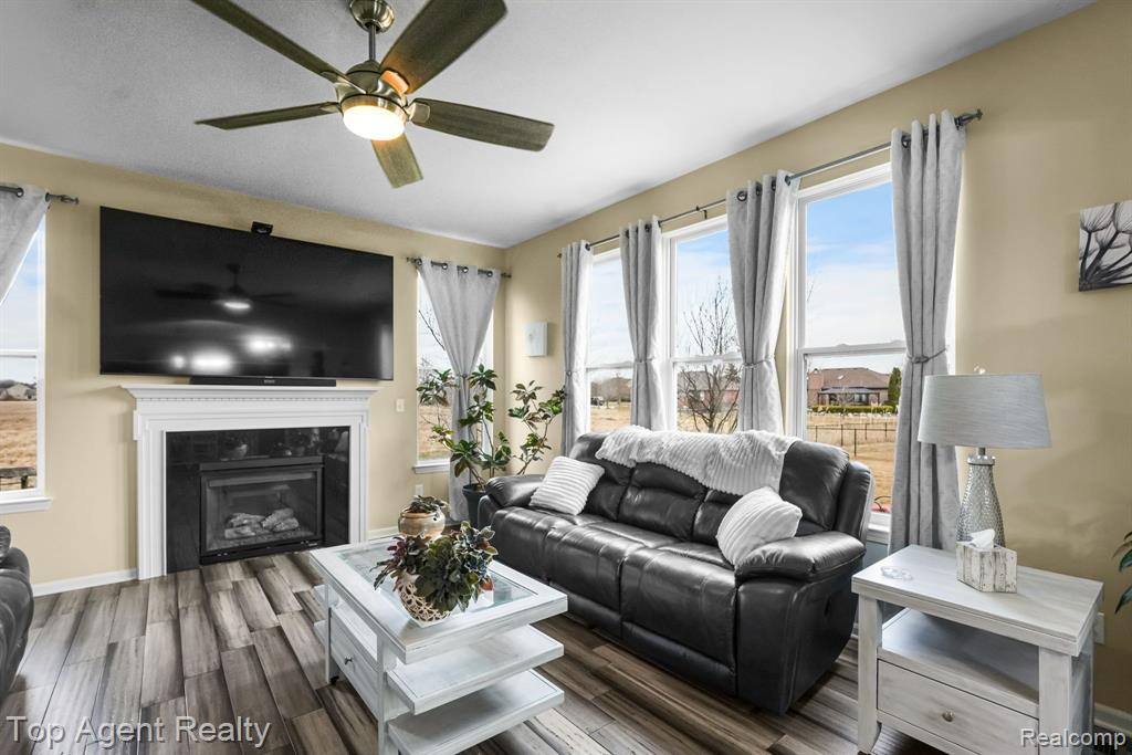 53501 MARY ANN Lane, New Baltimore, MI 48047 — Photo 6