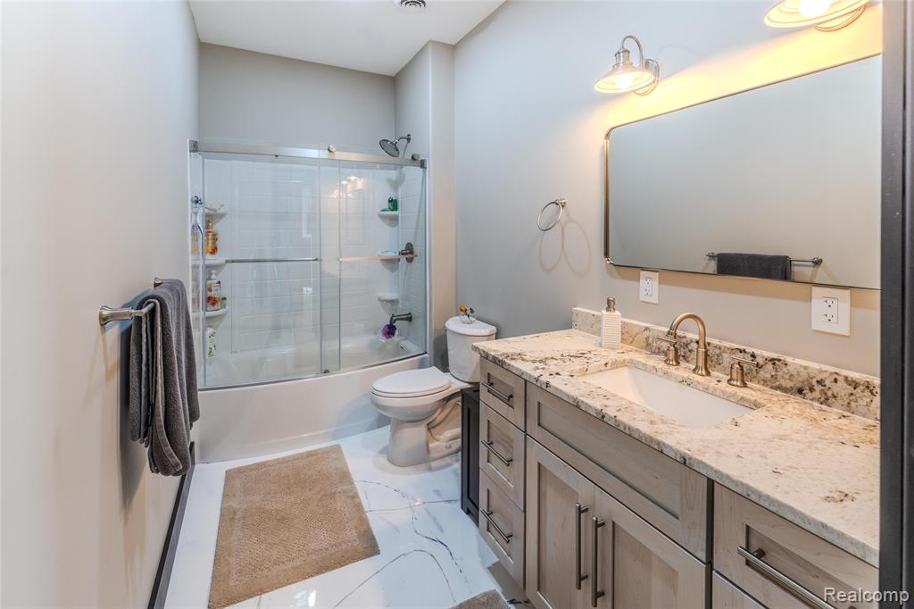 5486 Kidder Road, Almont, MI 48003 — Photo 24